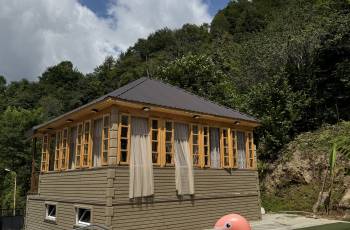 Laguna Villa / Laguna Villa