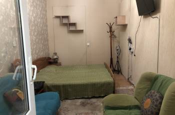 One -room, comfortable flat on the drill