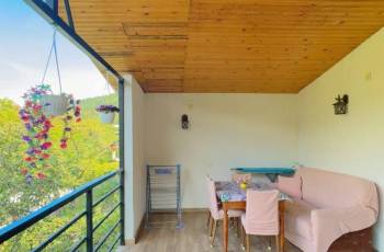 Apartment for rent with a balcony with a panoramic view of the mountain