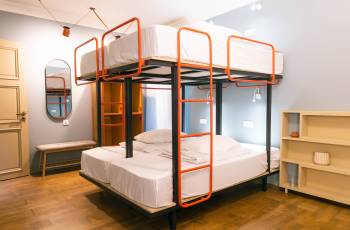 6-местный номер с общей ванной комнатой