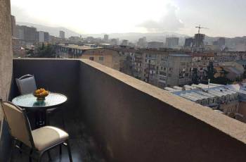 ქირავდება ბინა დღიურად 