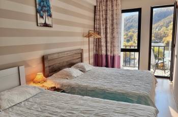 4 პერსონაზე გათვლილი აპარტამენტი