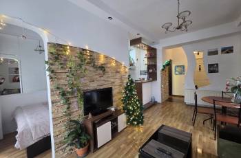 Apartment near the Metro Freedom Square