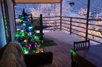 Apartment for rent with a balcony with a panoramic view of the mountain