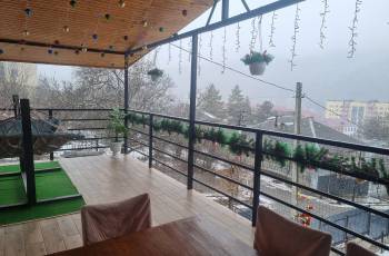 Apartment for rent with a balcony with a panoramic view of the mountain