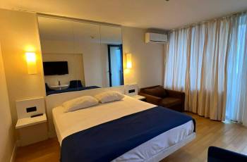 დღიურად და საათობრივად 