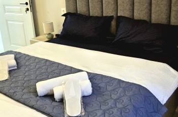 ქირავდება ბინა დღიურად.