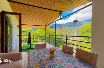 Apartment for rent with a balcony with a panoramic view of the mountain