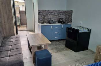 ქირავდება იზოლირებული ოთახი სტუდიო