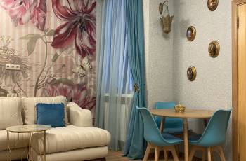 в недавно построенном здании возле Carrefour