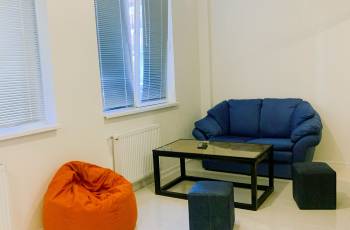 возле Киквидзе Пар