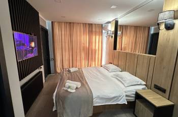 ქირავდება ბინა დღიურად 