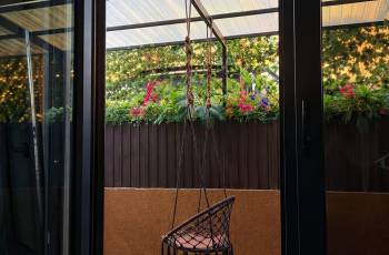 «Девятый» с собственной парковкой!