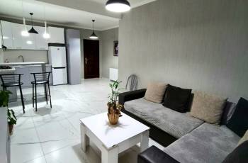 For daily and hourly rent. 568 82 80 45