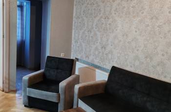 ქირავდება ბინა დღიურად საბურთალოზე.