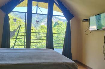 Rent a balcony apartment with a panoramic view of a mountain