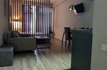 Flat on Tsintsadze daily and