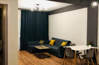 The apartment is in daily.
