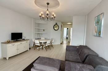 4 bedroom apartment in old Batumi